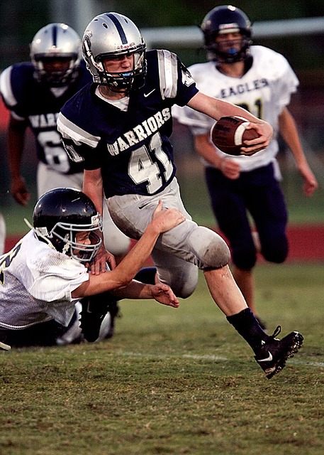 五大联赛帽子戏法统计：C罗梅西位居前二，现役球员莱万次数最多.